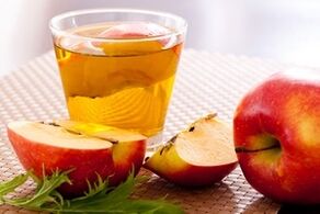 Vinagre de sidra de manzana para hongos en las uñas